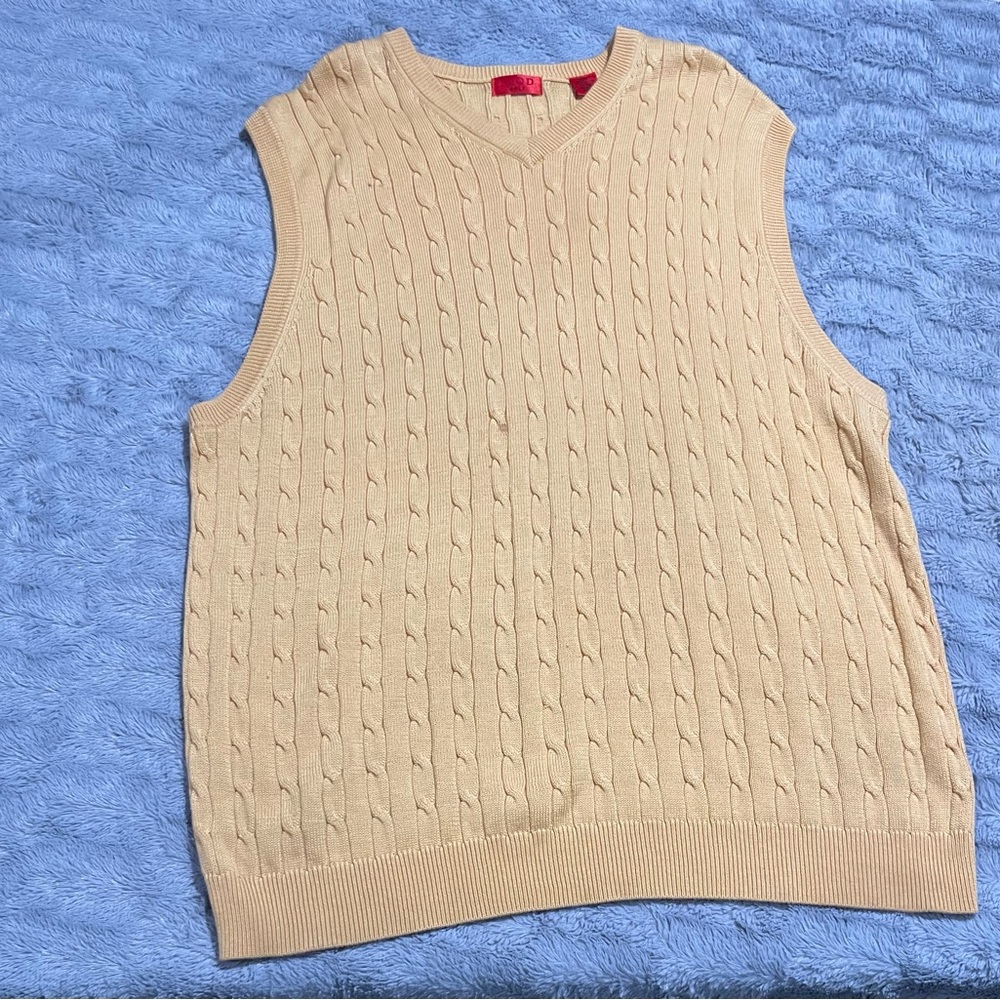 Men's Cable Knit Sweater Vest - Yellow